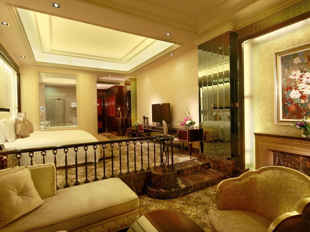Chateau Star River Pudong Shanghai Bagian luar foto